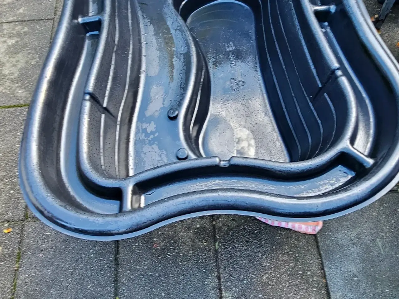 Billede 2 - Havedam helstøbt 500 l.