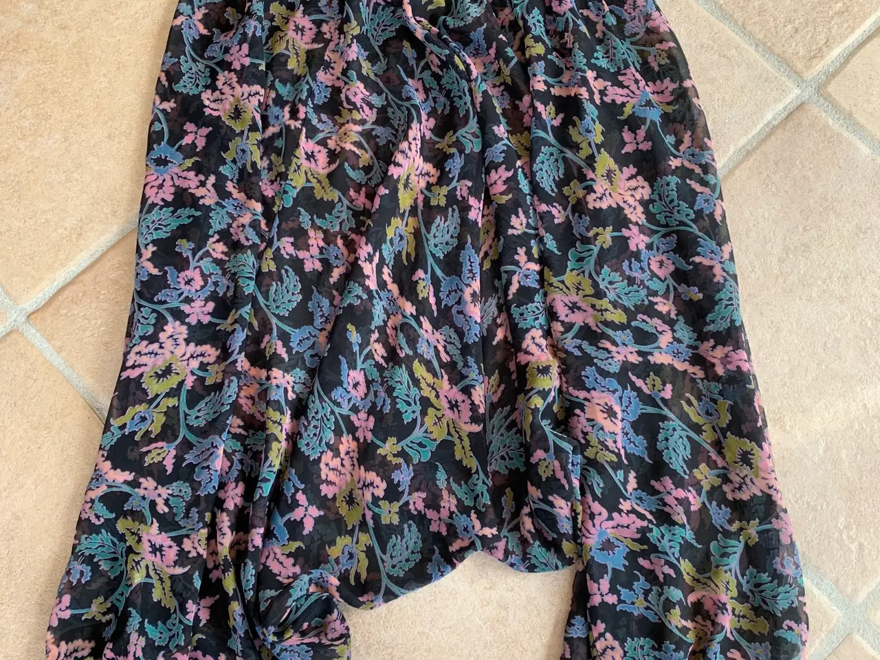Billede 2 - Asos haremsbukser one size 
