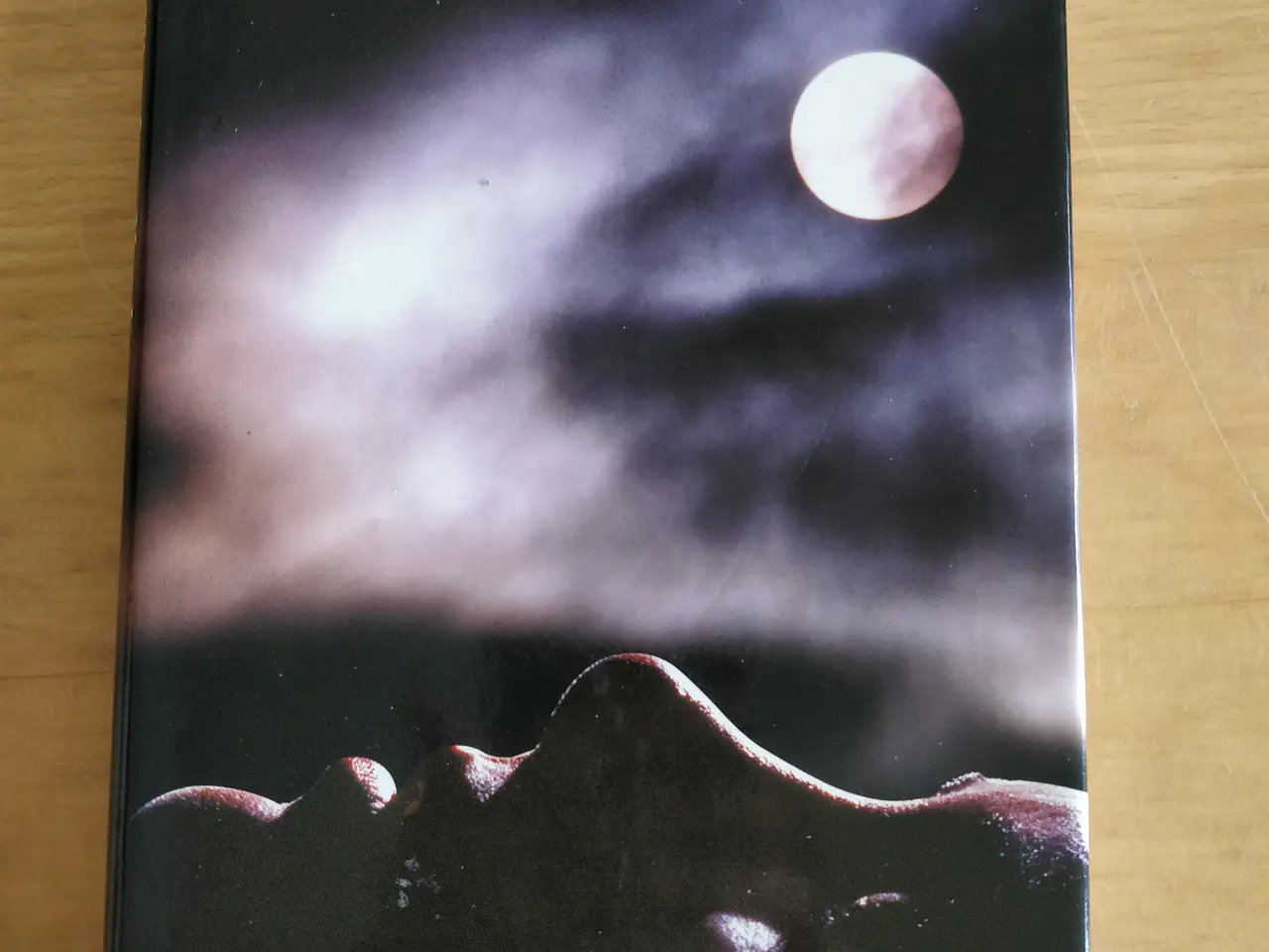 Billede 1 - Stille som i graven, Mary Higgins Clark