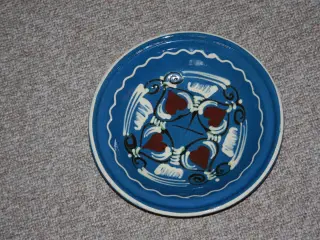 Keramik fad fra Abbednæs potteri H. 5 cm. Ø 25 cm