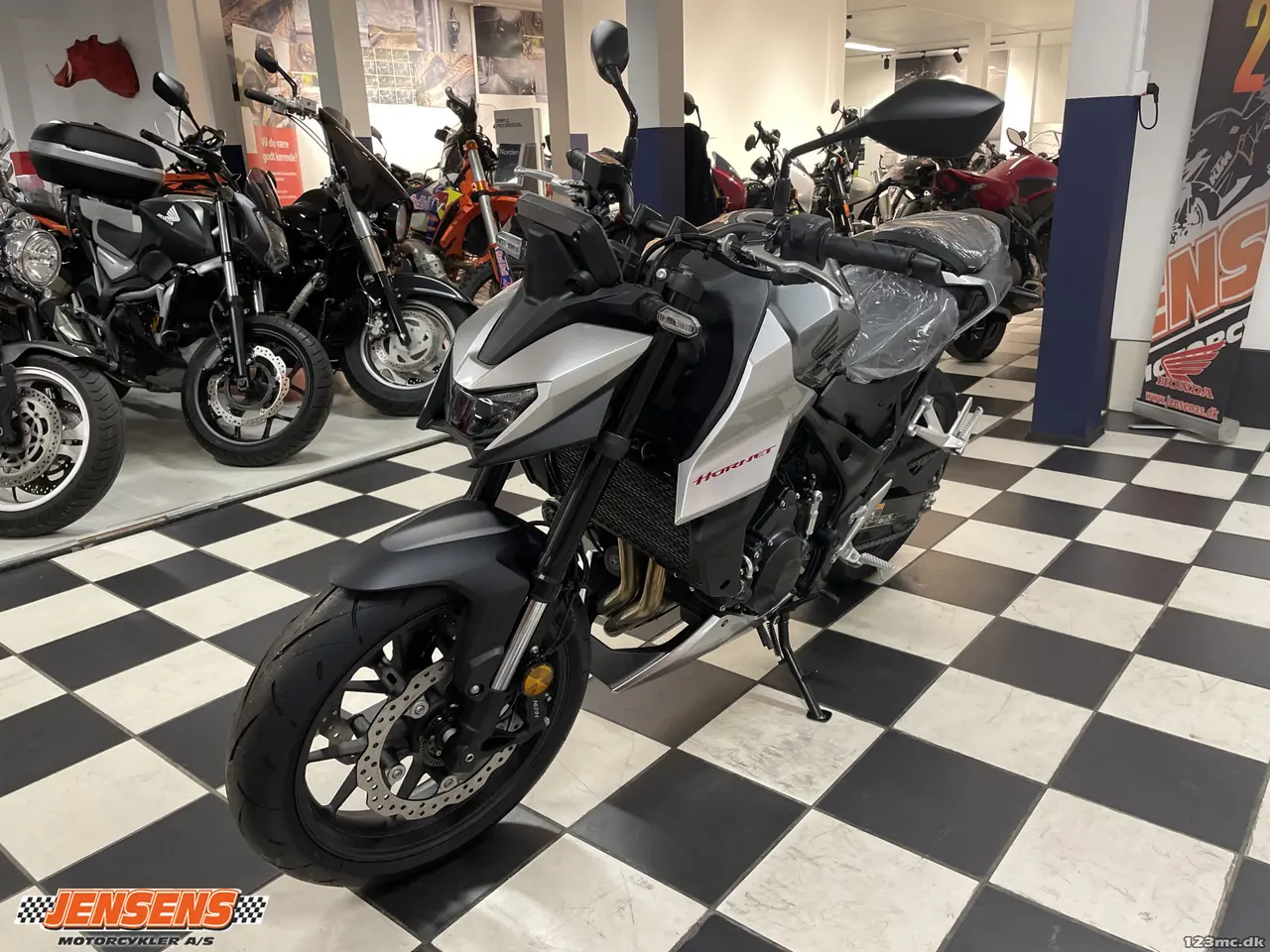 Billede 4 - Honda CB 750 Hornet E-Clutch