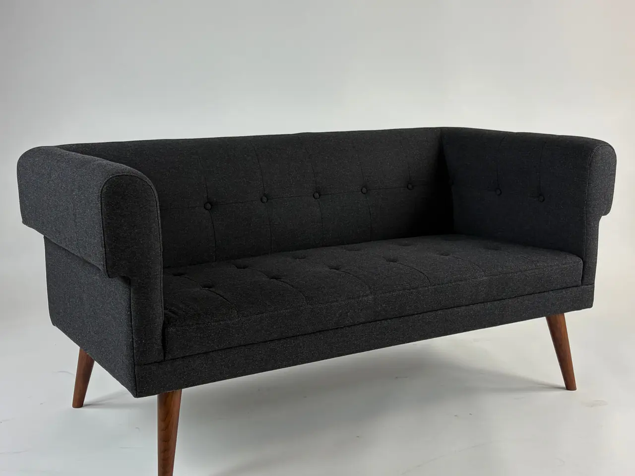 Billede 1 - SofaCompany Harry Sofa – Mørkegrå/Natur Stel