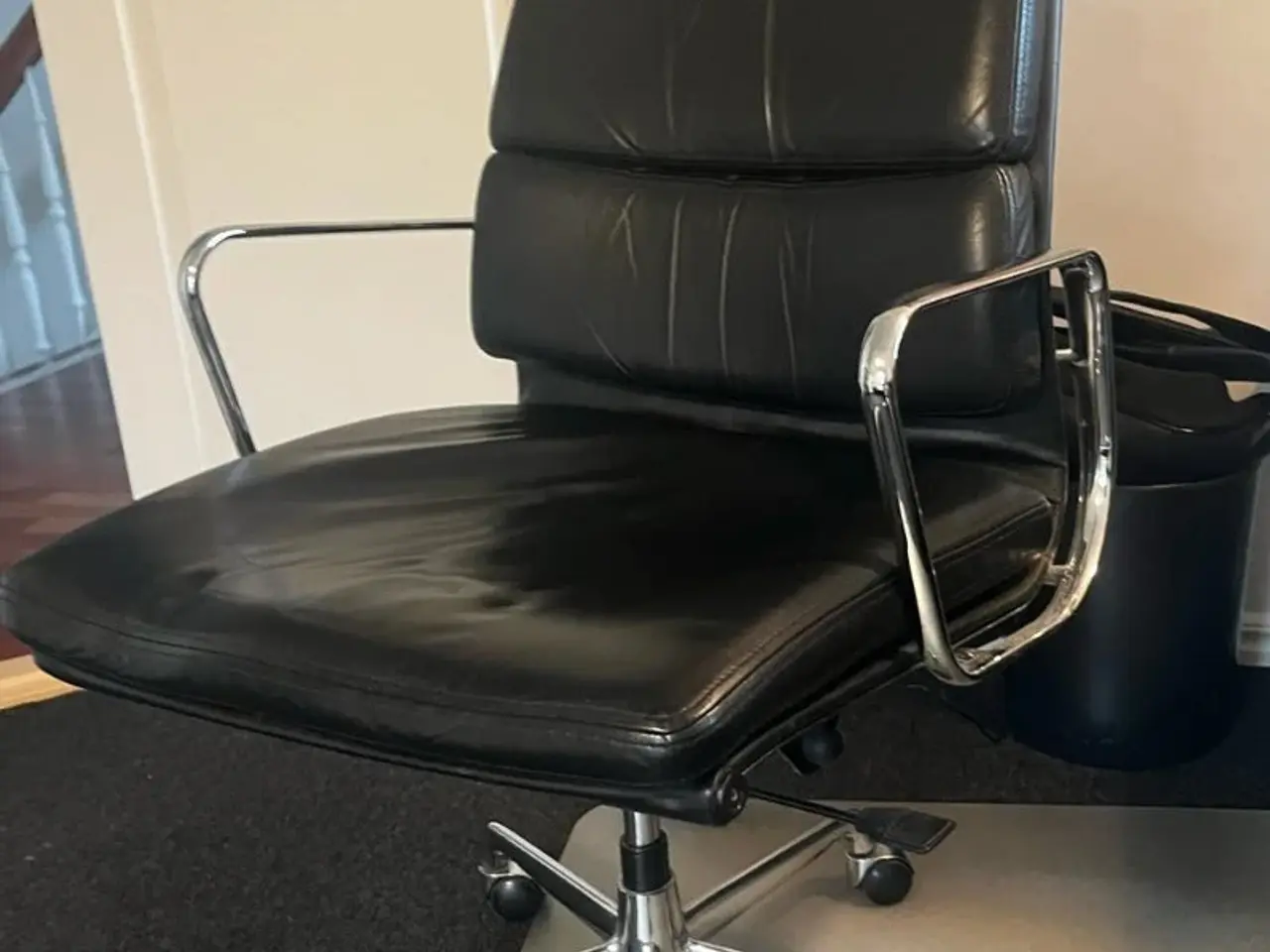 Billede 1 - Eames stol