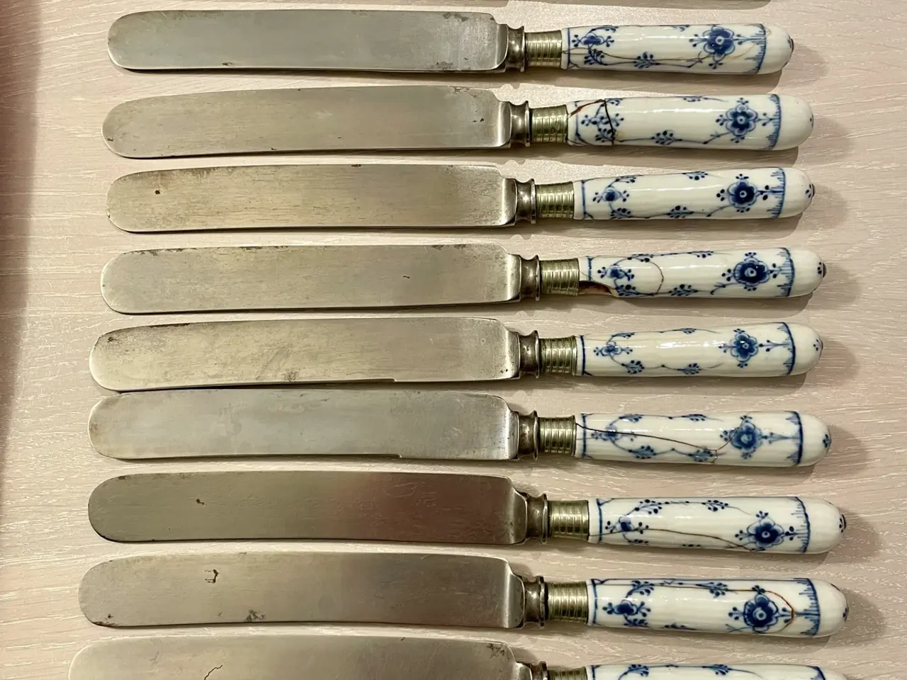 Billede 3 - Royal Copenhagen musselmalede knive