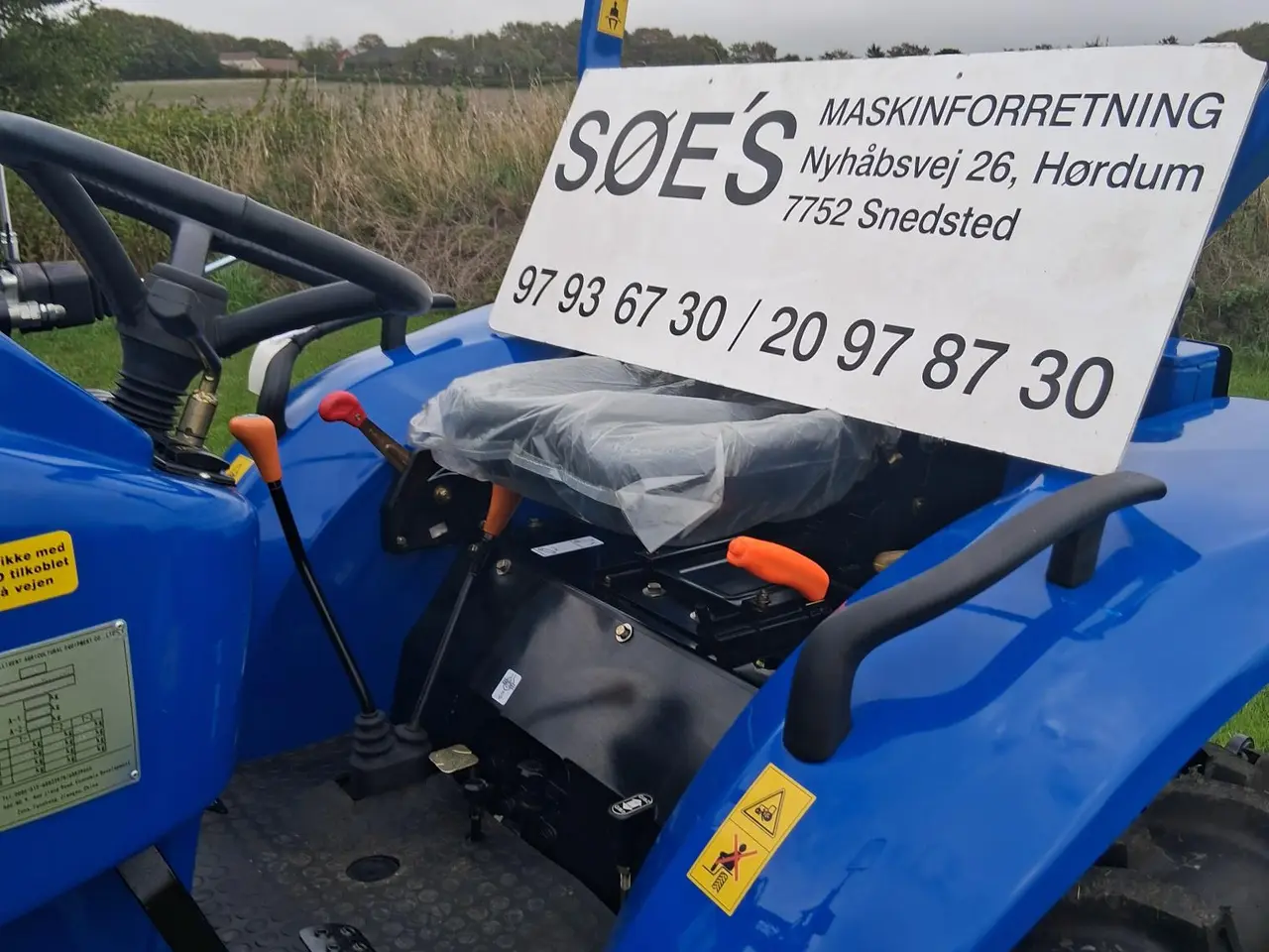 Billede 7 - JINMA 254 E MED FRONTLÆSSER OG 3 VENTIL 85.800 kr.