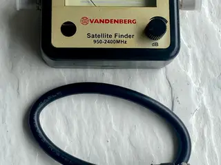 Analog SAT-finder til indstilling af parabol