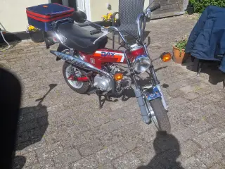 Honda dax