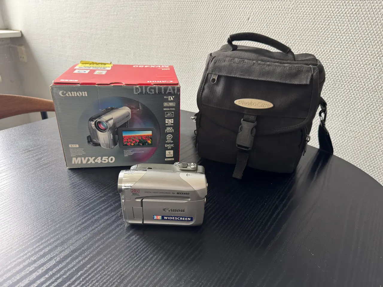 Billede 1 - Canon MVX450 videokamera med fototaske