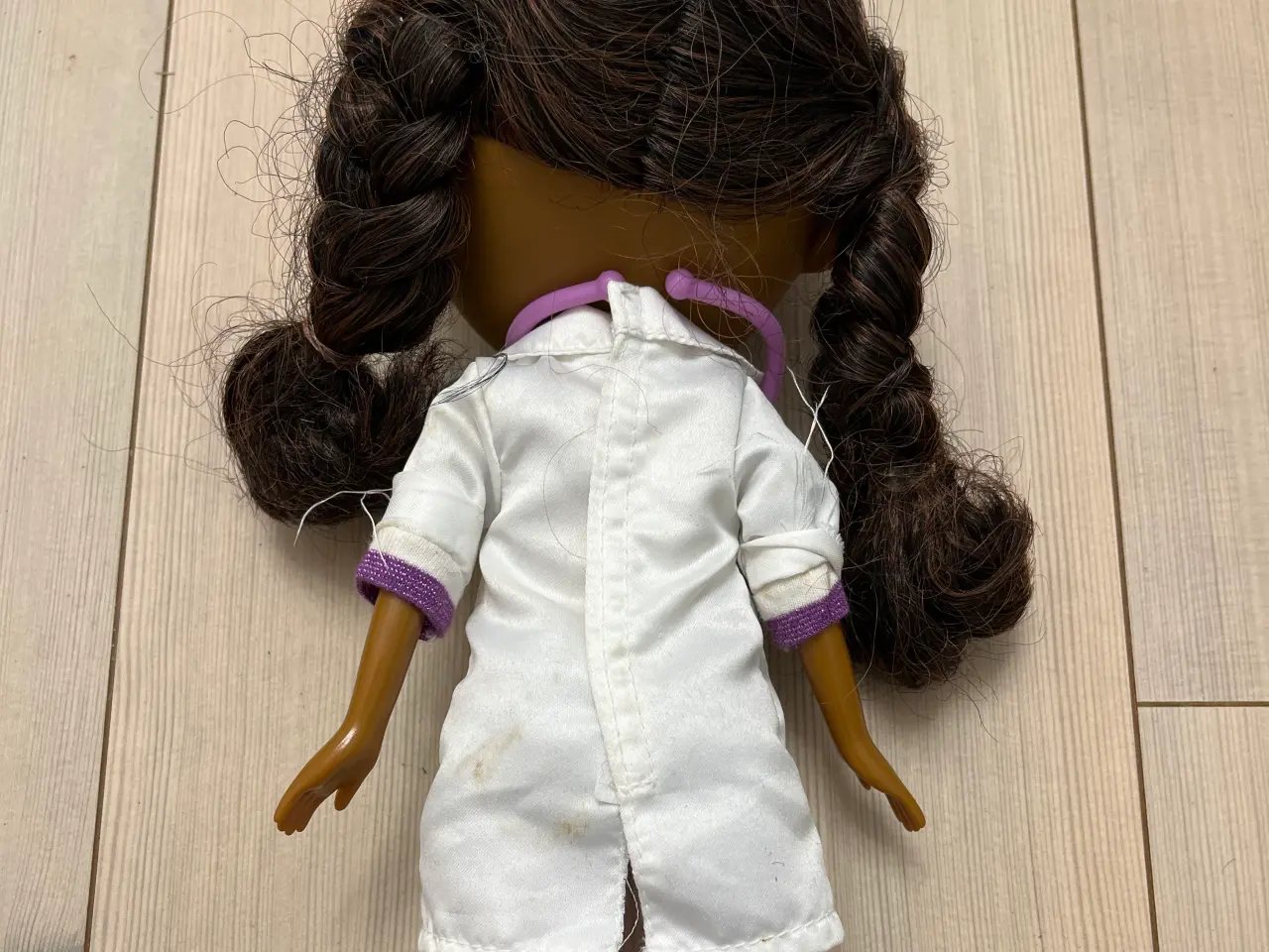 Billede 2 - Dukke Doktor Mcstuffins