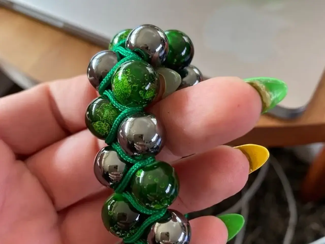 Billede 4 - Nye knyttede armbånd