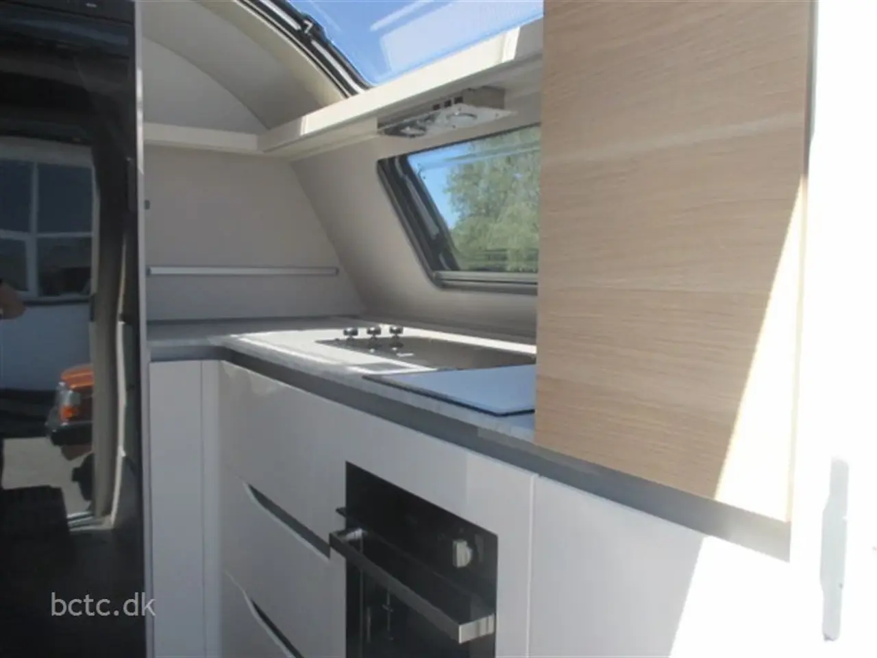 Billede 4 - 2022 - Adria Adora 613 HT Alde MASSER AF UDSTYR
