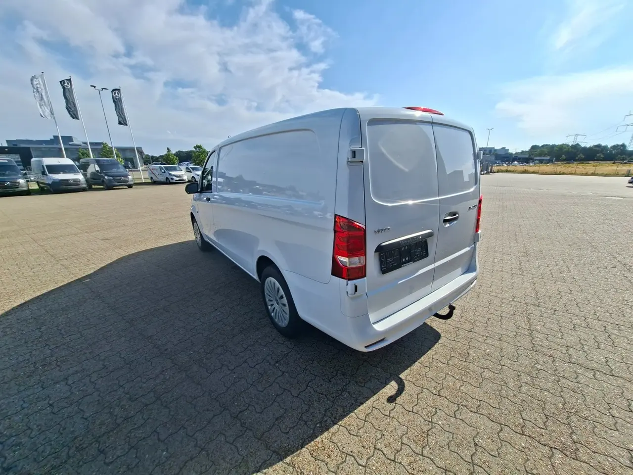 Billede 2 - Mercedes Vito 114 2,0 CDi A2 Kassevogn PRO aut. RWD