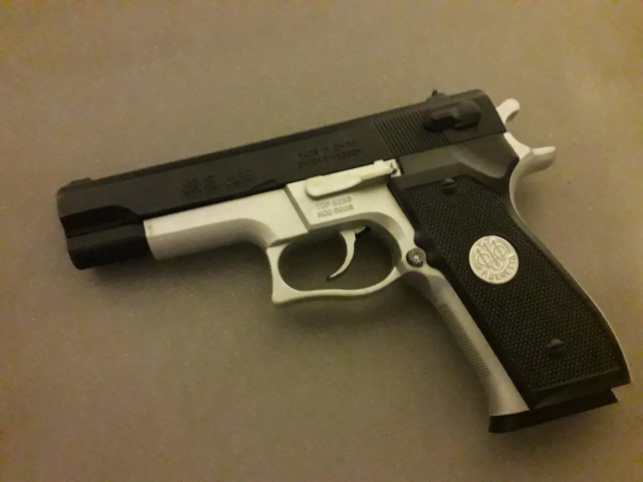 Billede 4 - Softguns, hjelm og kugler NY PRIS