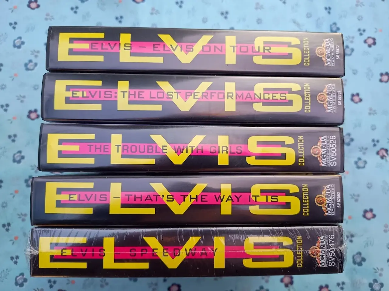 Billede 2 - VHS Elvis 5 film + 1 DVD + Fotobog.