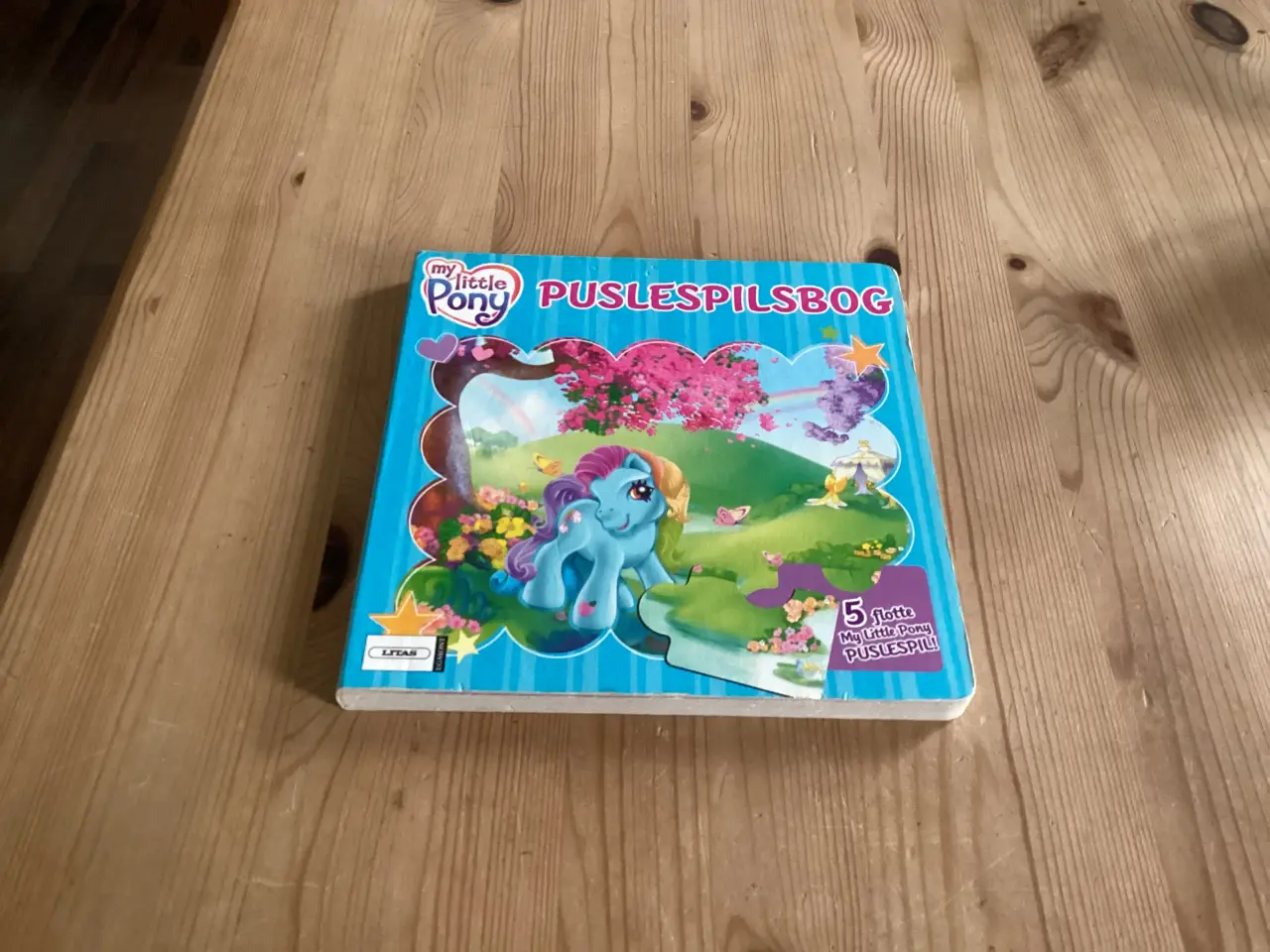Billede 11 - My Little Pony Bøger, Dragt