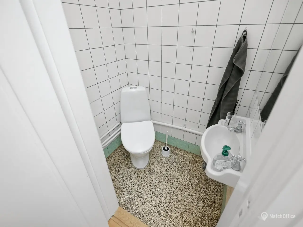 Billede 9 - Kontor med udsigt over Banegårdspladsen