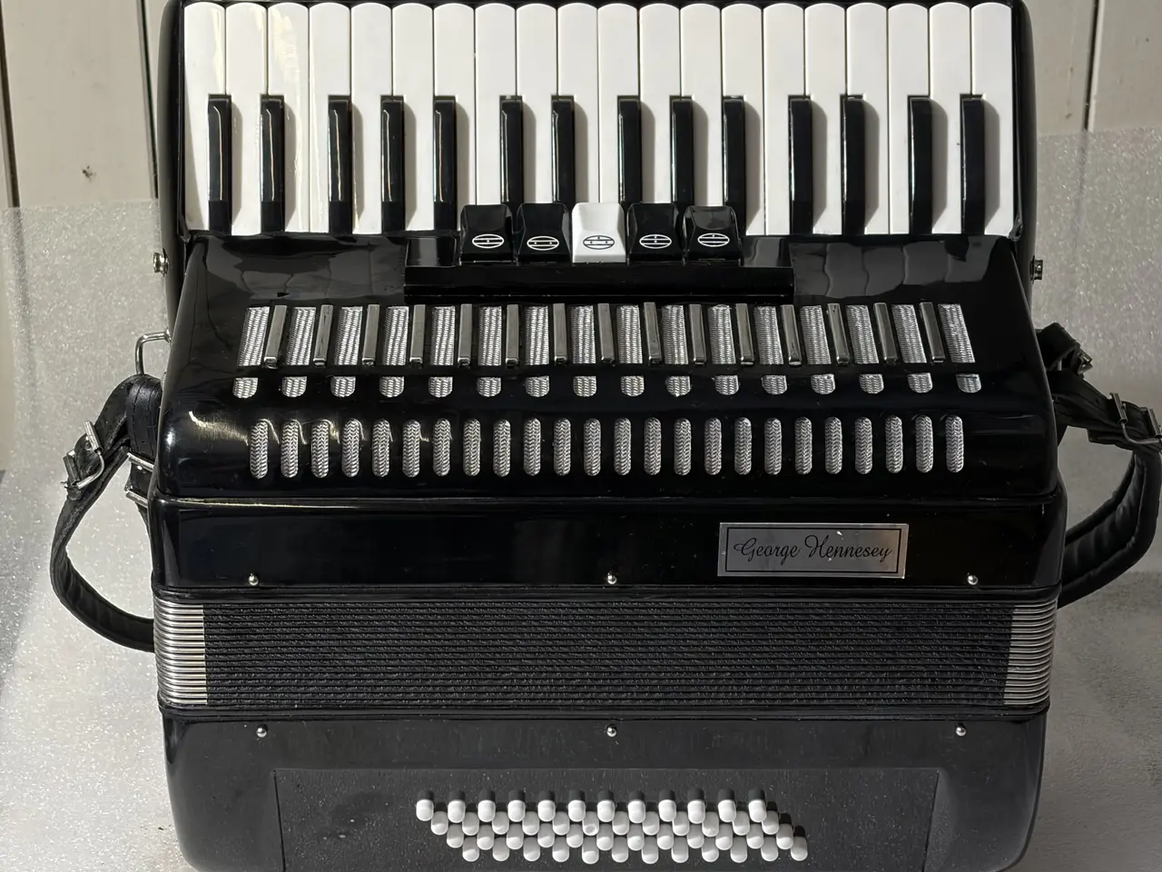 Billede 7 - George Hennesy harmonika 34 tangenter 24 basser