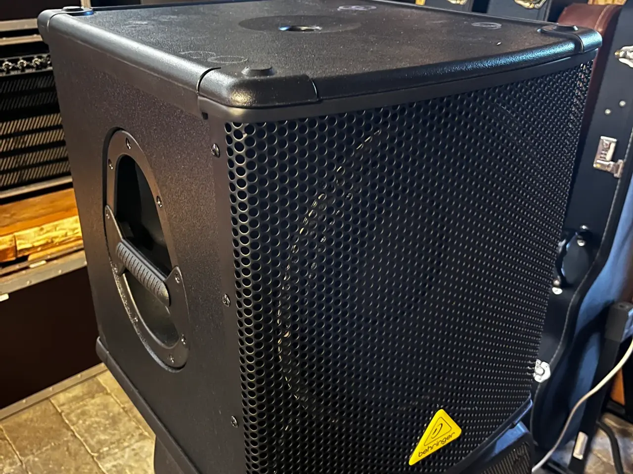 Billede 1 - Behringer Eurolive B1200D-pro