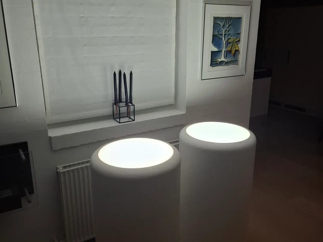 Billede 1 - 2 Cylindriske gulvlamper med LED