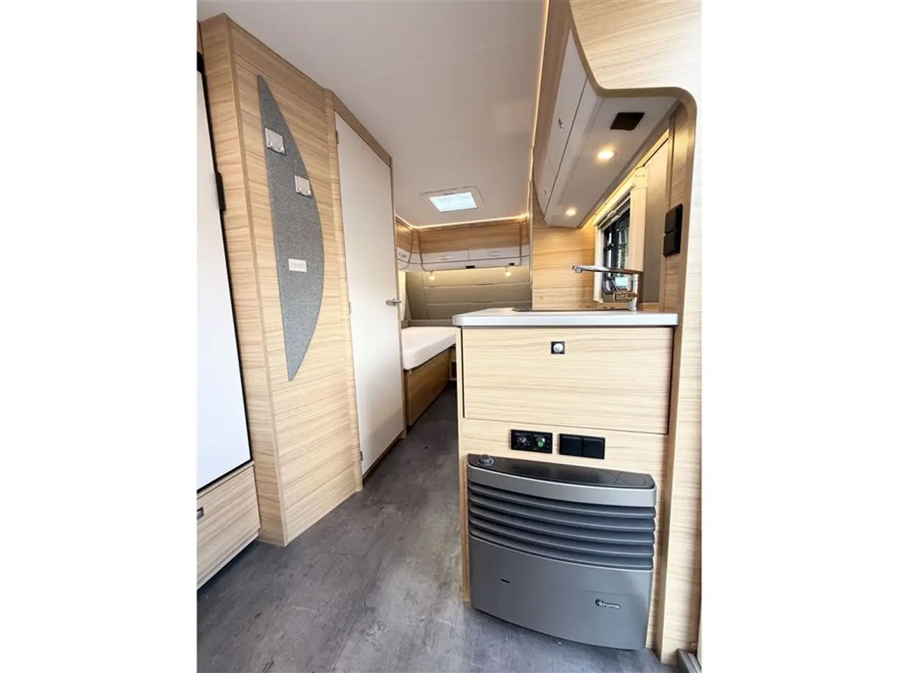 Billede 11 - 2022 - Dethleffs Camper 460 EL Enkeltsenge-Lamel-Gulvtemp.-Mover-Telt