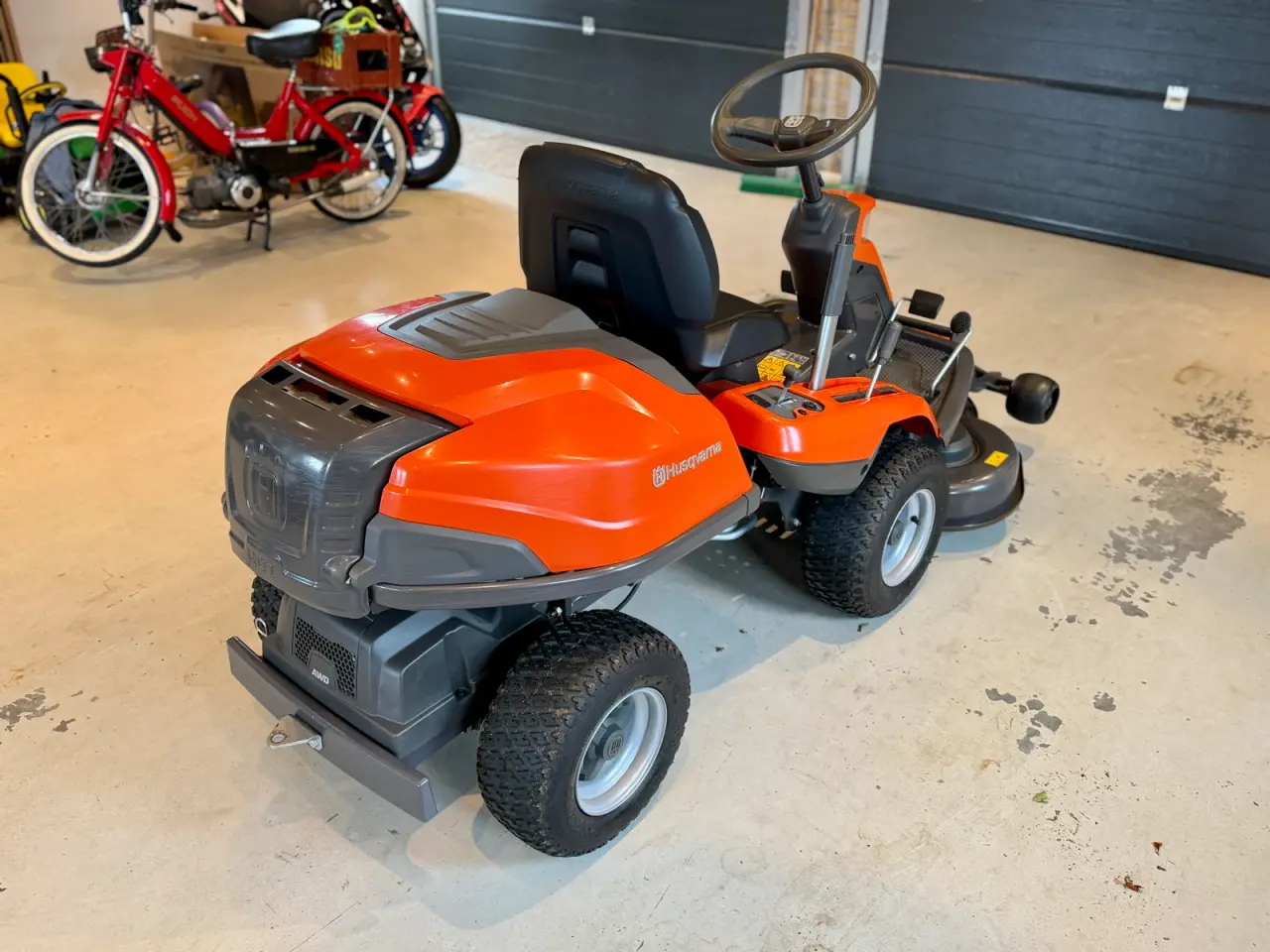 Billede 3 - Husqvarna R216T AWD