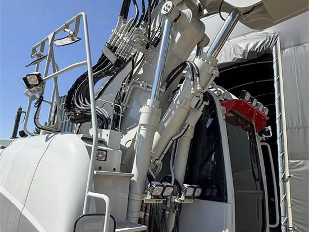 Billede 12 - Takeuchi TB2150 R - 15,5 ton - Engcon Rotortilt - Unicontrol