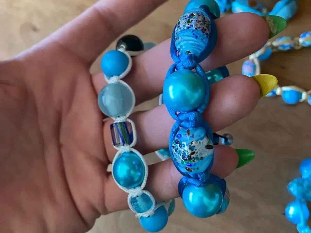 Billede 6 - Nye knyttede armbånd