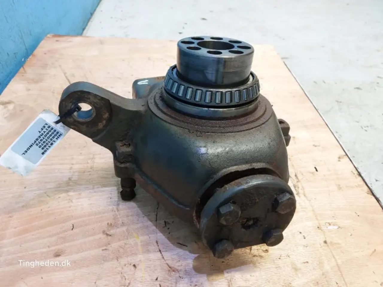 Billede 19 - New Holland LB115B Styrespindel L. 85821289