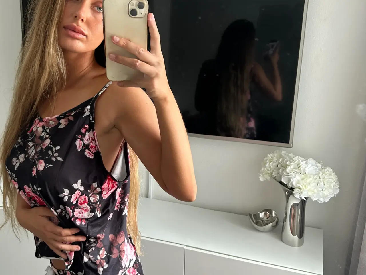 Billede 3 - Blomster sæt med shorts