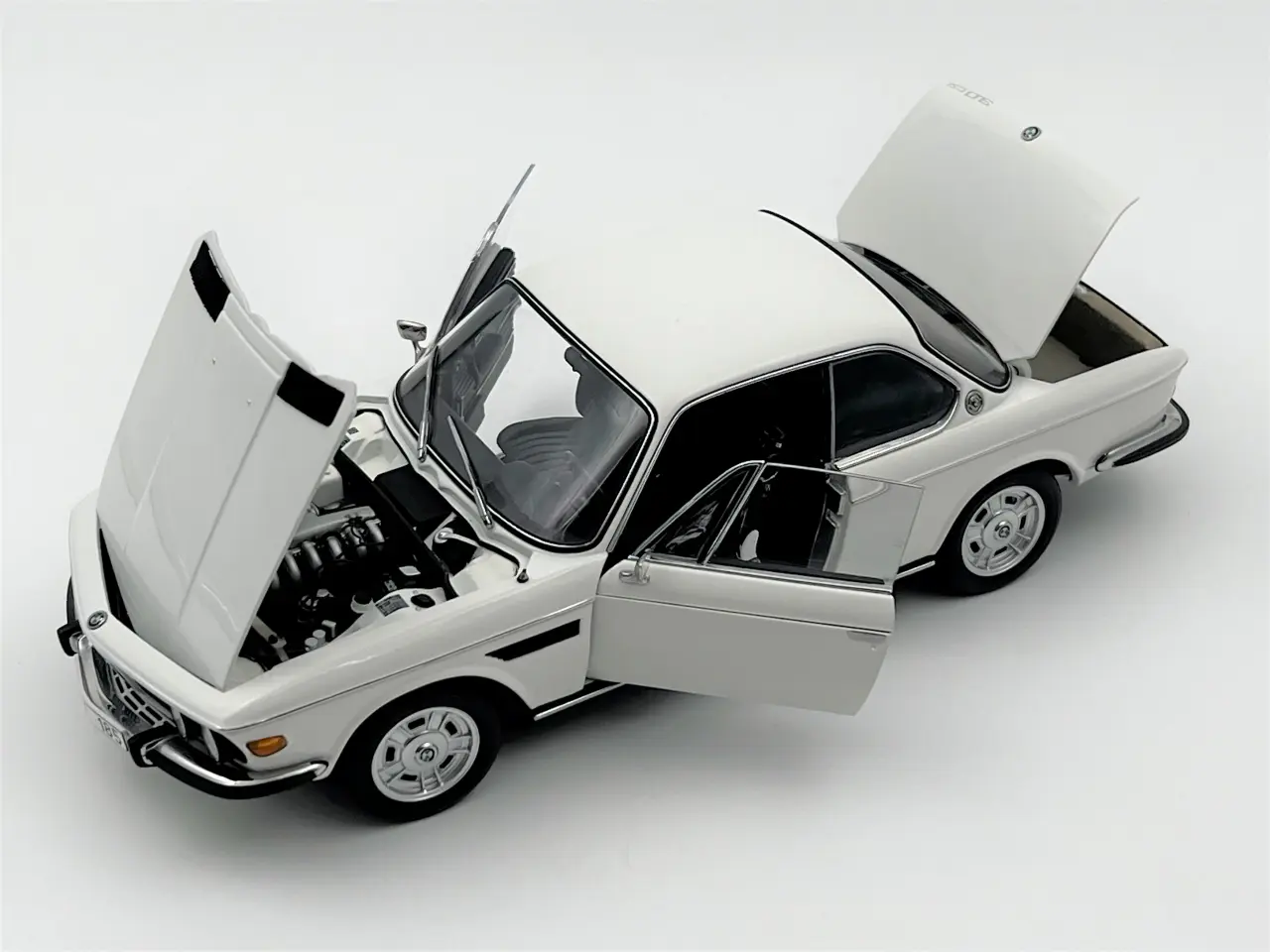 Billede 5 - 1971 BMW 3,0 CSi E9 - 1:18 Mega sjælden udbudt