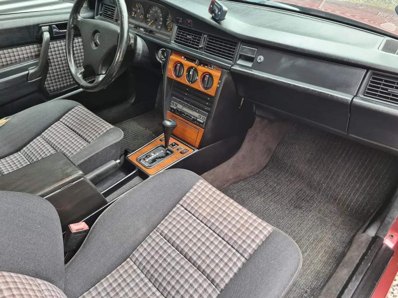 Billede 9 - Mercedes-Benz 190 E 2,0 122HK Aut.