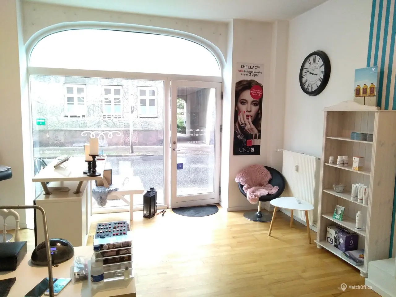 Billede 1 - Super Synligt Butikslokale med Mange Muligheder