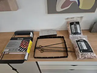 Grill Tilbehør 2 NYE Grilspyd holdere, Ny Smoke ka