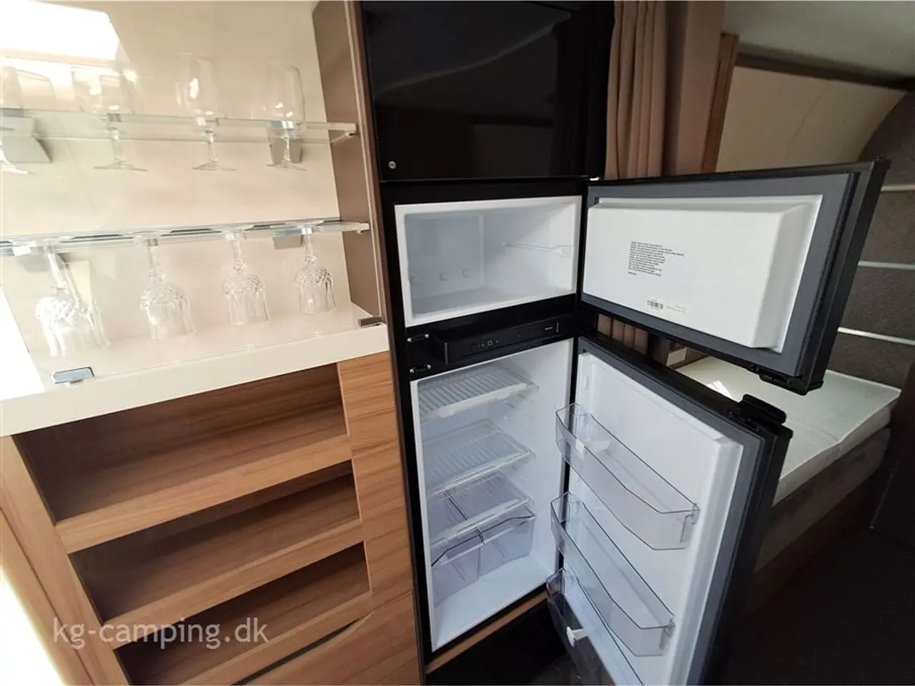 Billede 9 - 2021 - Adria Alpina 613 UT Supreme Edition   Virkelig velholdt ADRIA ALPINA med ALDE, Aircon, TRUMA XT mover og Isabella Sun Shine Plus.