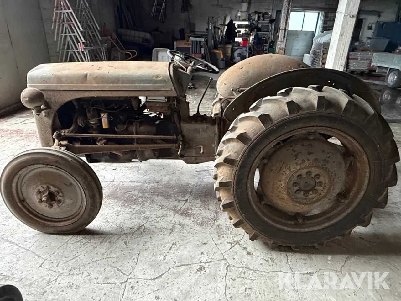 Billede 2 - Veteran traktor Ferguson Tea-20 littel grey