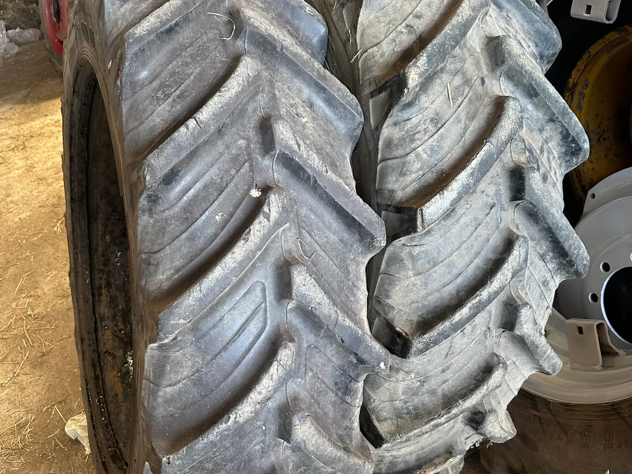 Billede 1 - Taurus dæk 400/75 r38