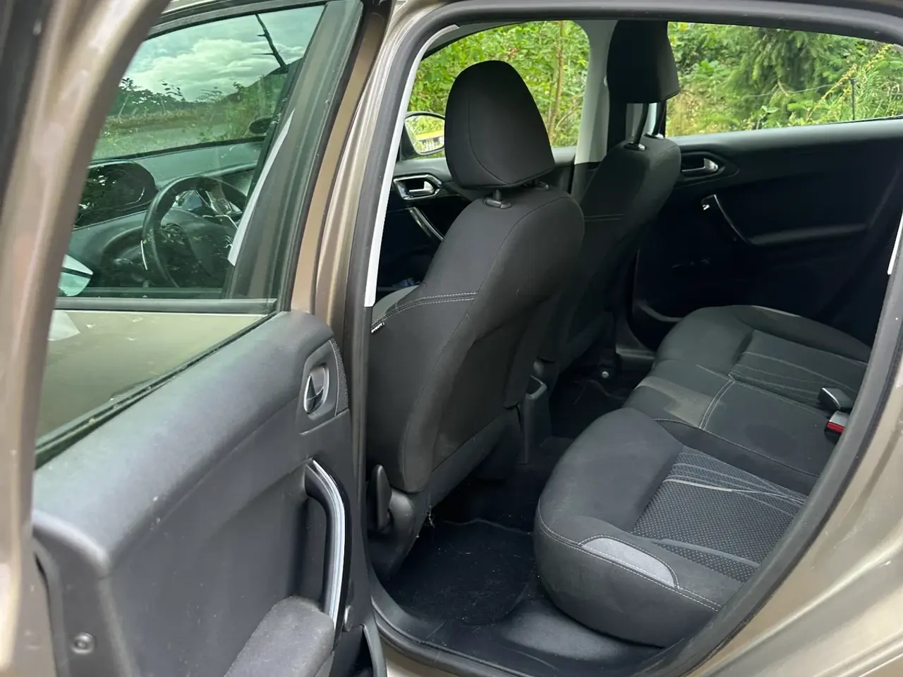 Billede 11 - Peugeot 208 1,4 e-HDi 68 Active ESG