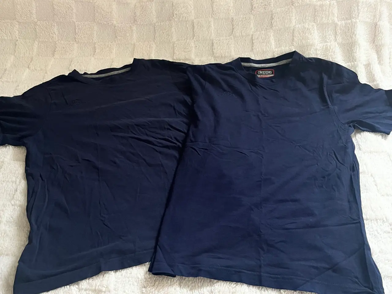 Billede 2 - T-shirt fra Kappa.