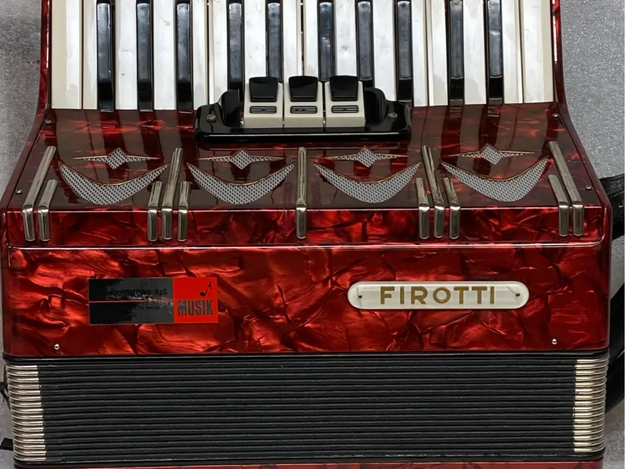 Billede 7 - Firotti harmonika – 2-kor / 3 registre – nyservice