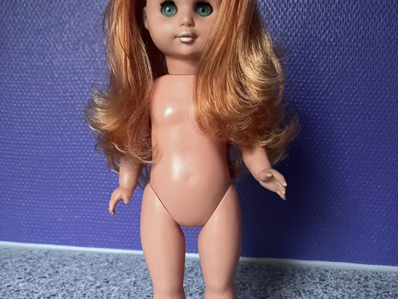 Billede 5 - Original Irma dukke (1972) Smukt kobberfarvet hår.