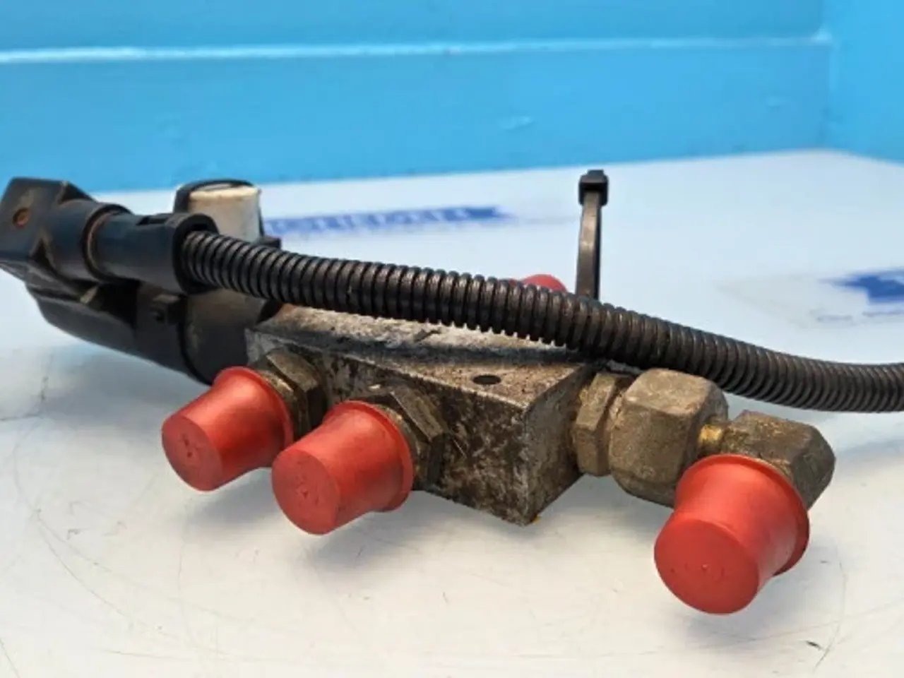 Billede 4 - Massey Ferguson 7274 Trykventil 45110095