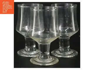 Sæt af 3 glas (str. Ø. 6. cm. længde. 12 cm. 3 styk)