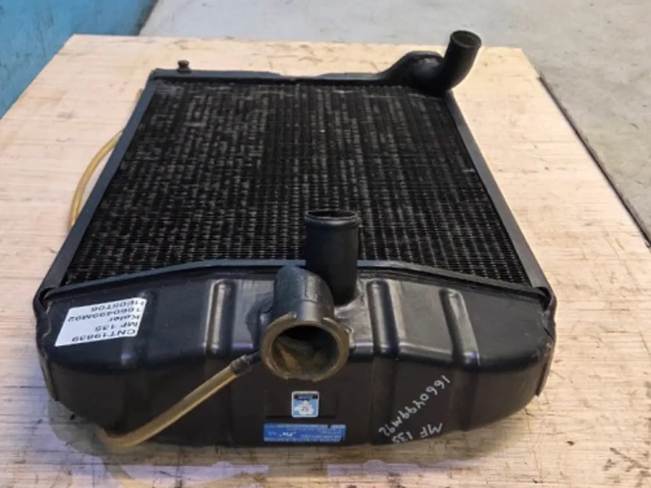 Billede 6 - Massey Ferguson 135 Køler 1660499M92