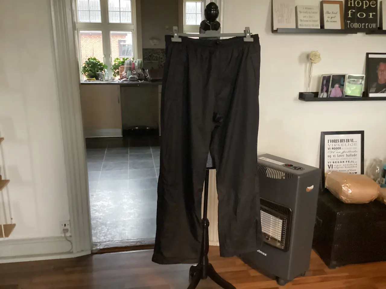 Billede 11 - Dame Sæt og Jogging Bukser. Forsk Str.