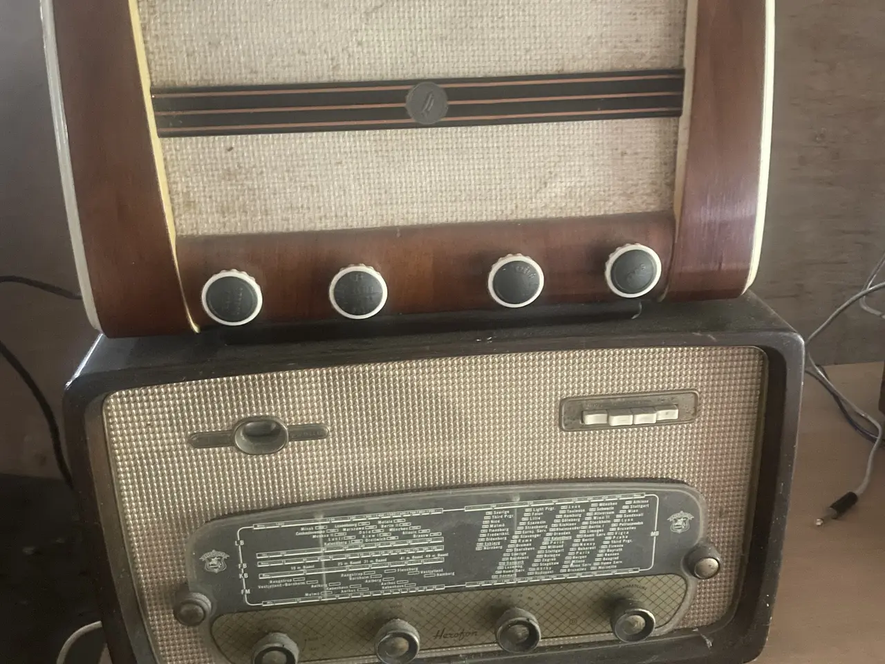 Billede 1 - Gamle radioer