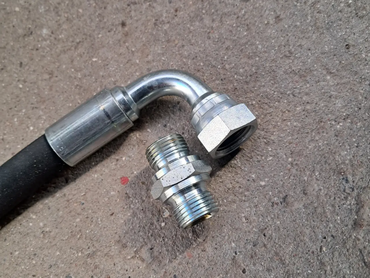 Billede 3 - Hydraulikslange med kobling og fittings helt ny.