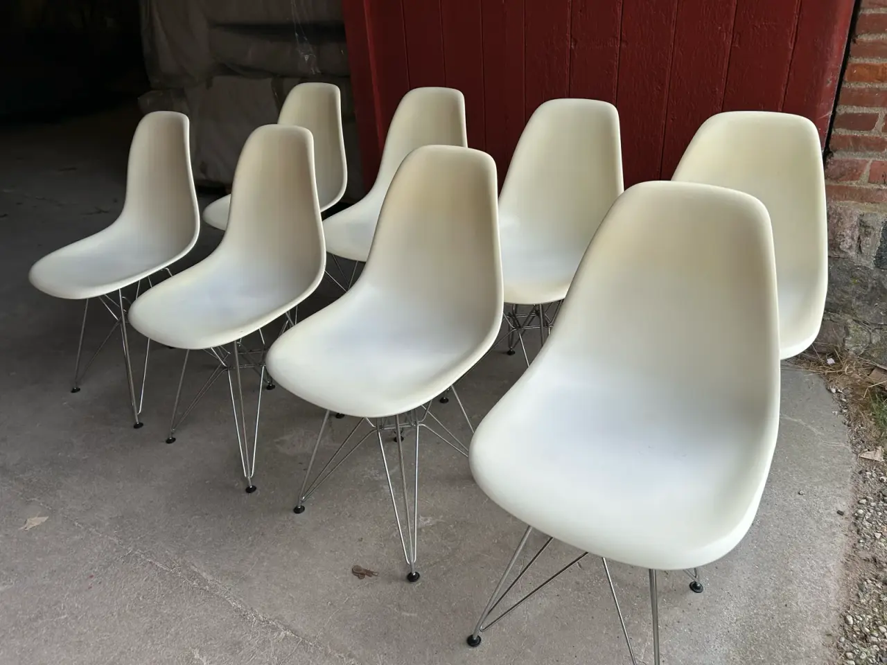 Billede 2 - 8 stk. flotte Eames DSR-stil spisebordsstole (Repl