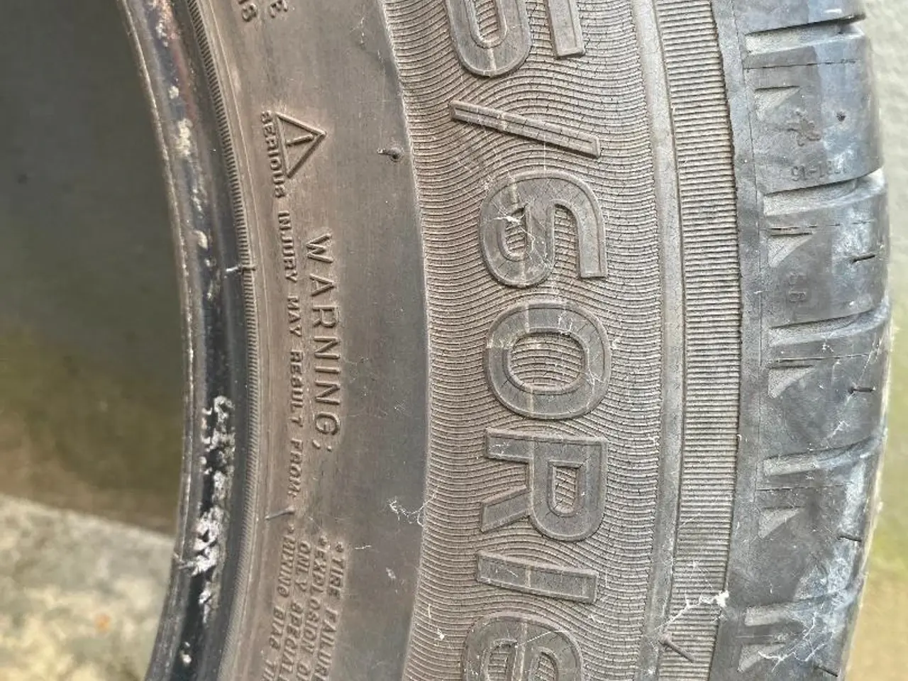 Billede 4 - Sommerdæk michelin energy saver 215/60/16