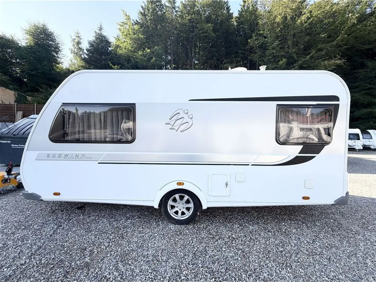 Billede 5 - 2016 - Knaus Südwind Silver Selection 460 EU Enkeltsenge-Lamel-Gulvtemp.-Telt