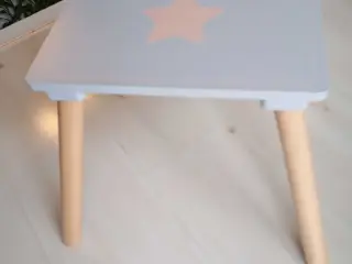Skammel / taburet / børne bord